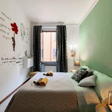 Elegant Three-room In Porta Romana ミラノ